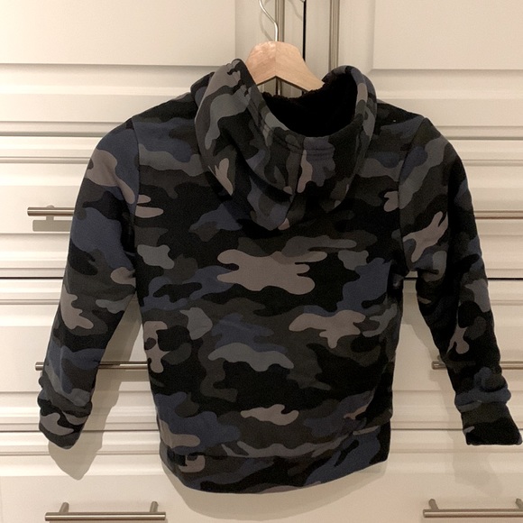 NWT Old Navy Fleece lined Hoodie kids Sz S (6 -7) - Picture 2 of 2